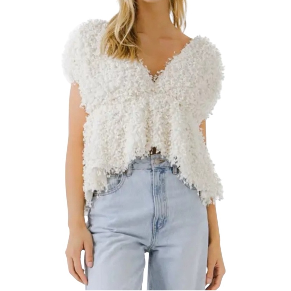 Endless Rose Short-Sleeve Plunge
Textured Top